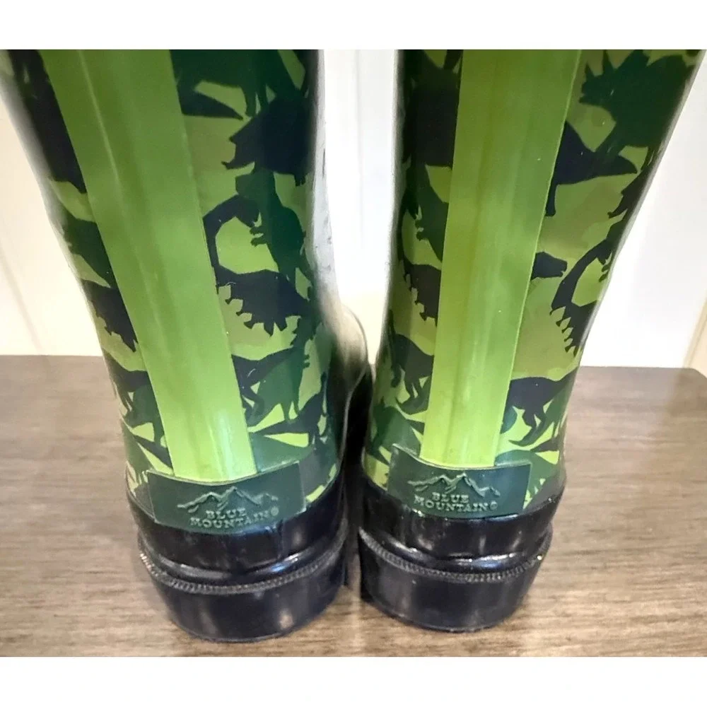 Blue Mountain Kids Dinosaur Rain Boots Size 13T Waterproof Rubber Pull On Green